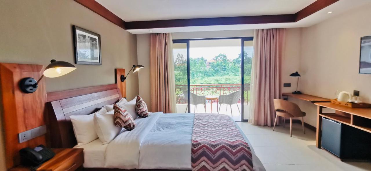 Kampala Nile Resort Seeta Екстериор снимка