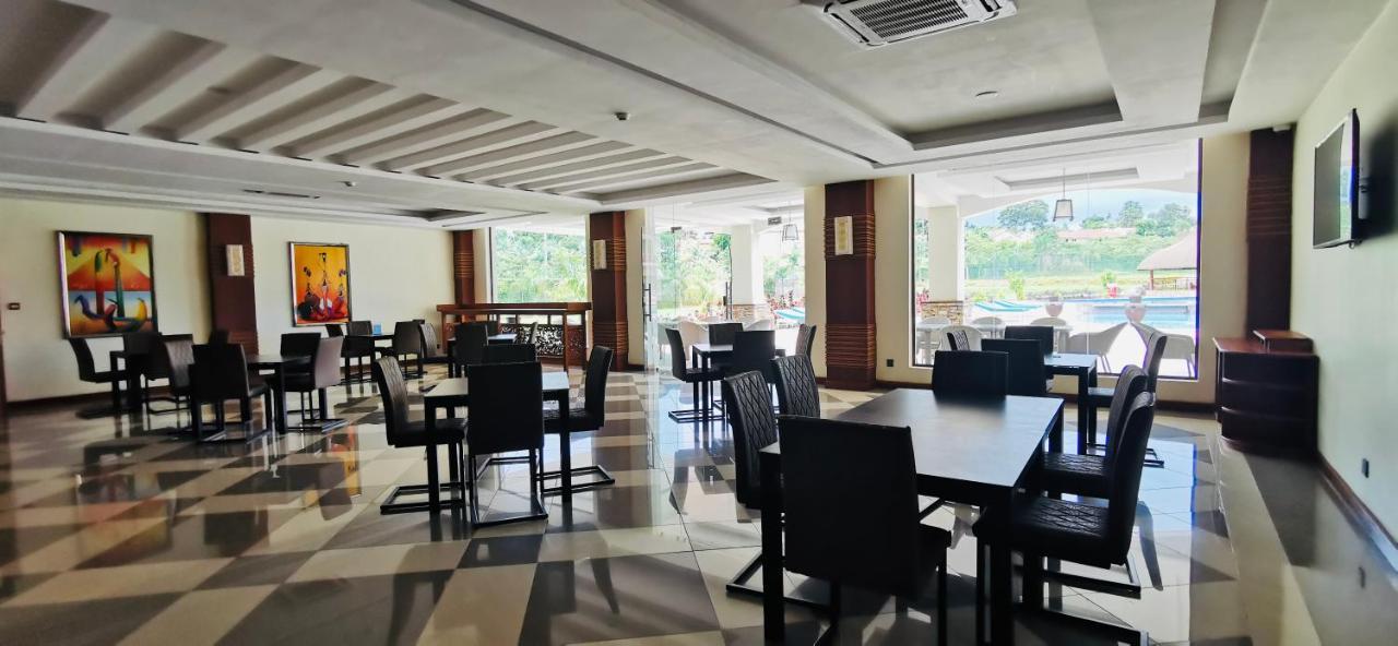 Kampala Nile Resort Seeta Екстериор снимка