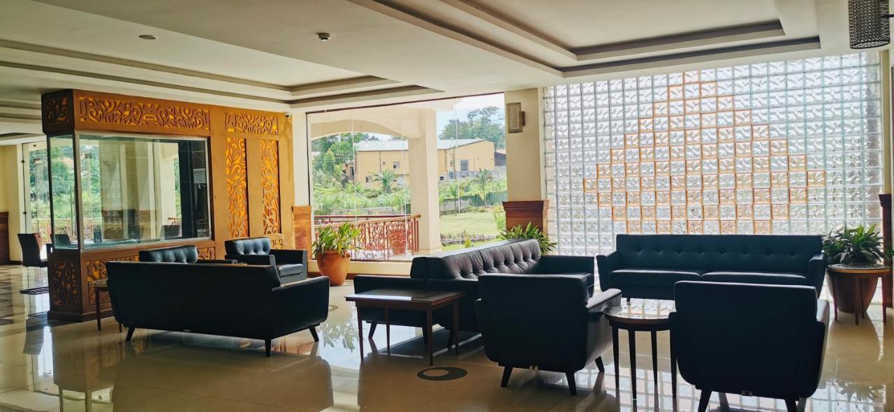 Kampala Nile Resort Seeta Екстериор снимка