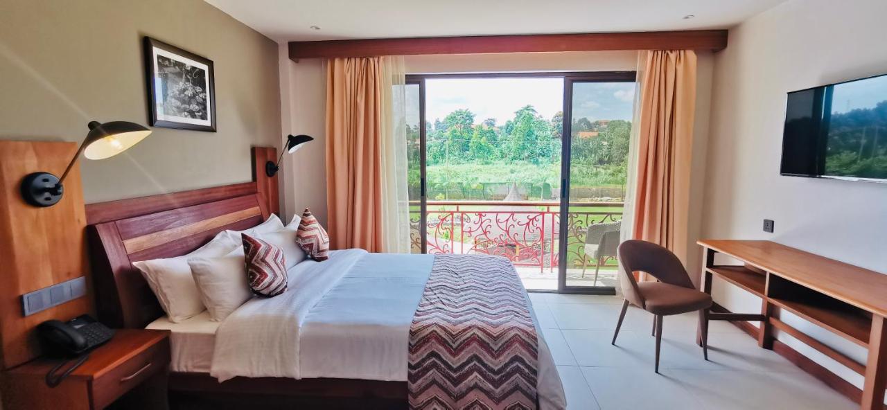 Kampala Nile Resort Seeta Екстериор снимка